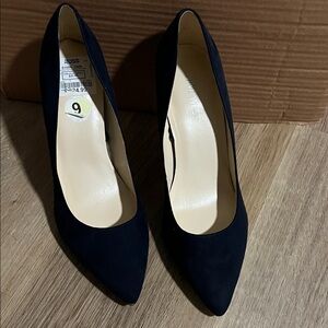 Nine West Elegant Navy Blue Heels